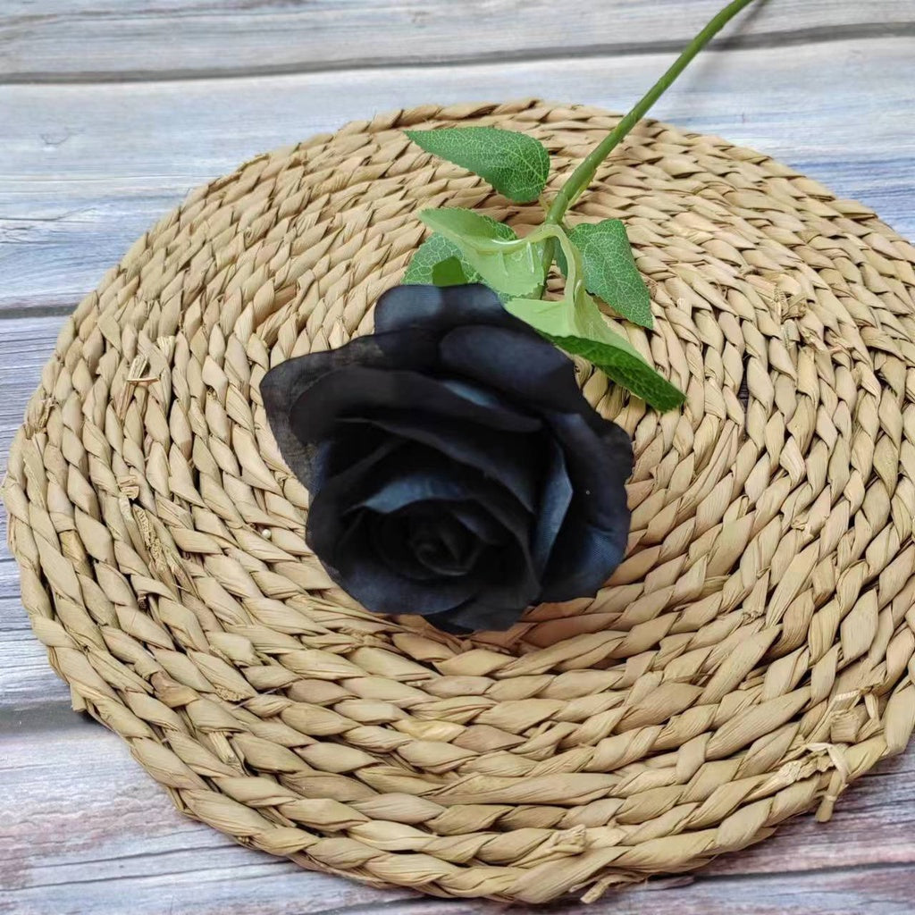 Mawar Hitam Black Rose Plastik Tanaman Artifisial Palsu Hias Dekorasi Minimalis Pernikahan